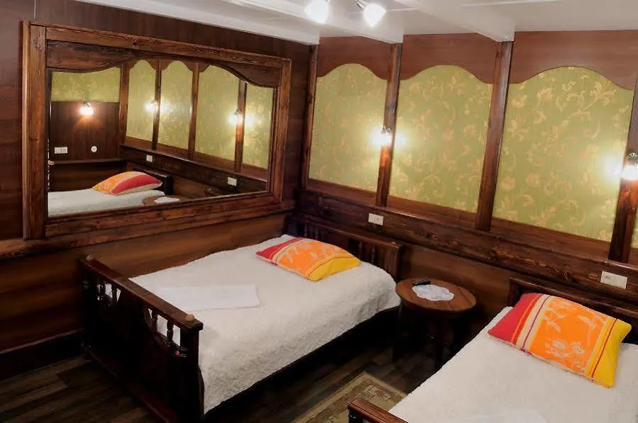 Dworek Staropolski Guest House Poznan 0*,  Poland
